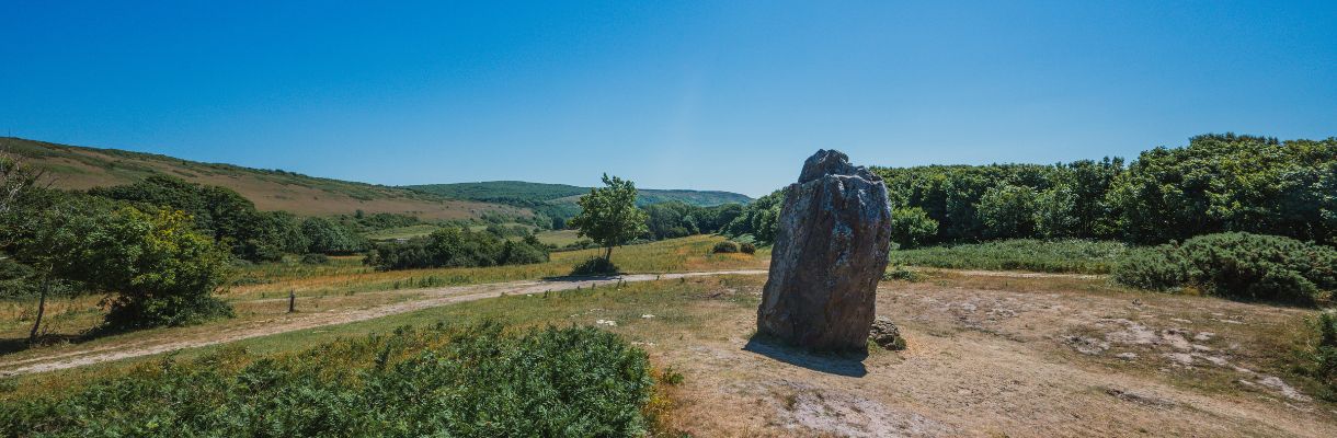 le monument de pierre longue